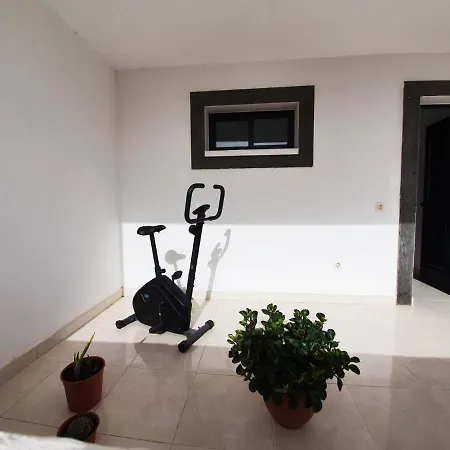 Linda Con Piscina Privada
