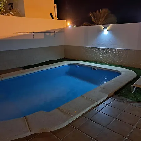 Βίλα Linda Con Piscina Privada